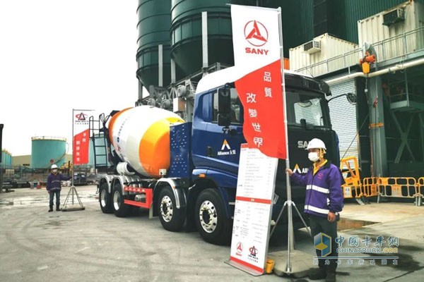 香港市场迎来了首台纯电动搅拌车——三一电动搅拌车