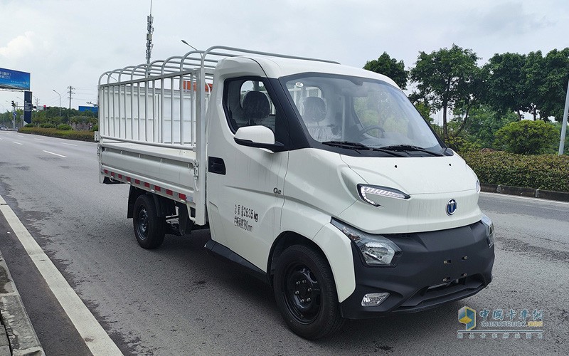 飞碟 Q2系列 2.6T 3.01米单排纯电动仓栅式微卡(FD5032CCYBEV-1)41.86kWh 