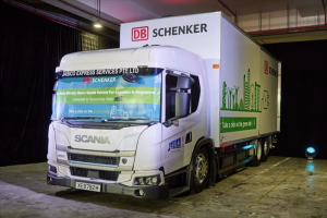 新加坡首辆斯堪尼亚电动卡车承载绿色转型风向标