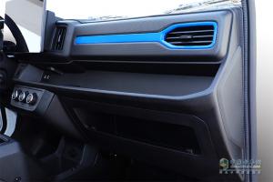 江淮1van 蓝猫M1 2023款 宁德旗舰版 2.7T 2座 4.745米纯电动厢式运输车41.86kWh 