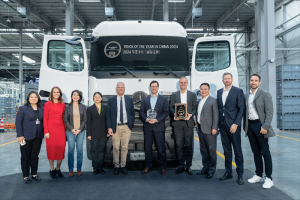梅赛德斯-奔驰Actros C荣获2024年度卡车（国际品牌）(TOYC 2024)