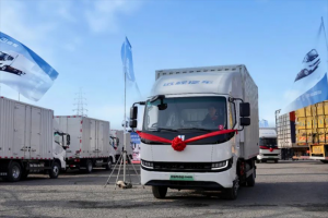 远程签署200台醇氢电动轻卡订单 首批车辆交付西安叁陆玖