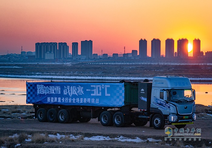 踏冰驭雪战极寒 宇通稳赢最可靠