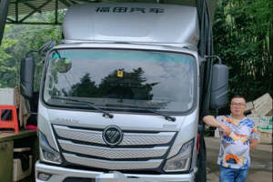 油耗堪比一辆家用SUV，欧马可自动挡用实力征服20年驾龄老司机