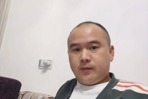 从几辆车到七八十台！赵老板：长远发展，江淮重卡是关键