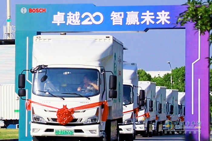 博世氢燃料电池系统的示范运营车