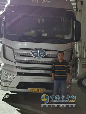 动力与经济的双重奏 奥威6SX1燃气发动机的货运之旅