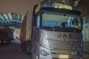 为什么换车偏爱江淮星耀X7牵引车？崔老板一语道破