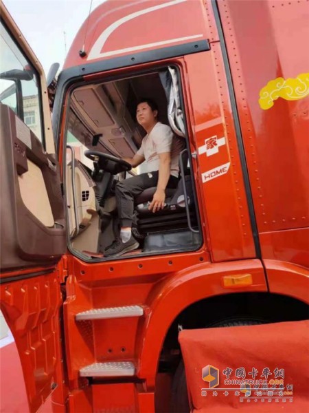 一汽解放青汽  牵引车