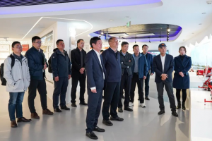 东风商用车：为打赢而战 公司领导调研走访福建、新疆、重庆、上海区域市场
