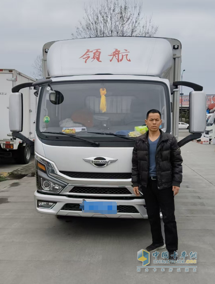 成都卡友：十多年只认准时代汽车，领航大G-LNG轻卡让我更赚钱！
