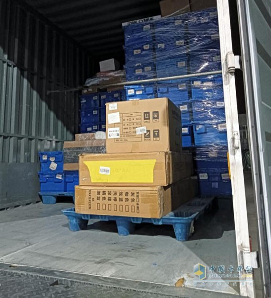 年省超10万 9.8米欧航智蓝246度电新能源卡车降本立竿见影