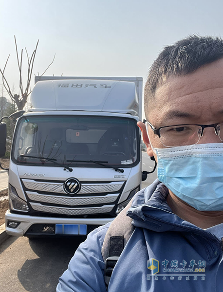 90后货运新人靠欧马可逆袭！月跑5000公里零失误 每趟多赚 300 元