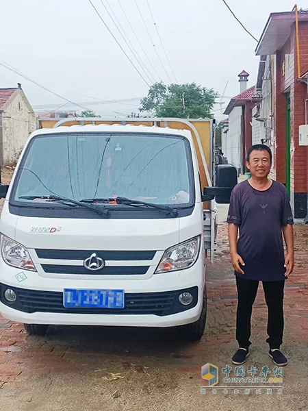长途货运老司机转型城配，300L大气罐跨越者D3CNG助高师傅开启事业新篇
