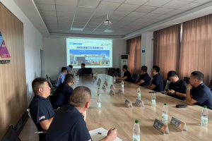 首达汽车销售团队赴凤宝重科参观学习，深化专业认知赋能市场服务！