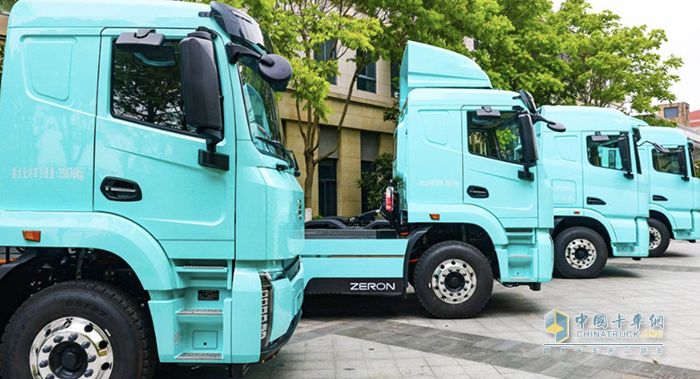 国产突破！零一汽车 ZSD 自动驾驶重卡落地工厂，订单破千台