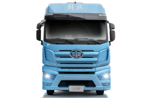 J7 6SX1领航版牵引车：助力运输人在创富之路上行得更稳、走得更远！