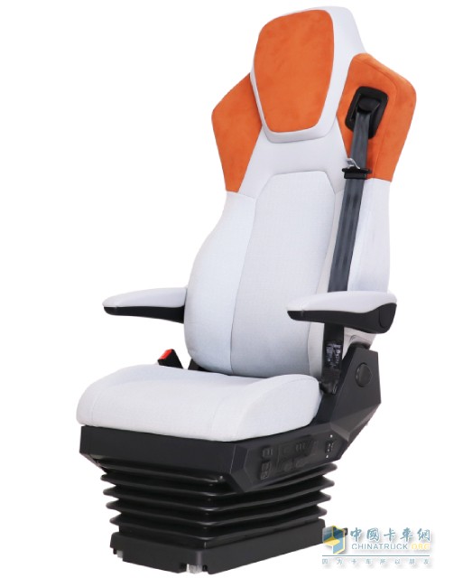 伊思灵 NTS875 座椅闪耀中国国际商用车展