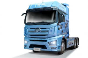 J7领航版660马力LNG牵引车：读懂你的心思，更读懂前路