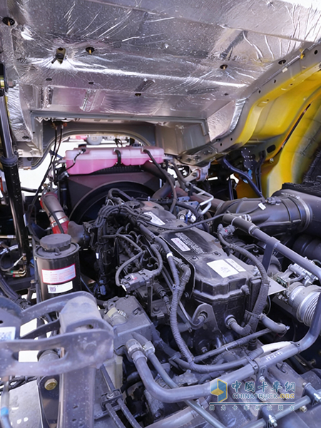 打破饲料车认知误区，乘龙H5 8×4饲料车带你高效创富！