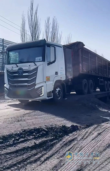 1.57 万辆 + 暴涨三倍！欧曼新能源重卡领跑赛道 银河5M再树标杆