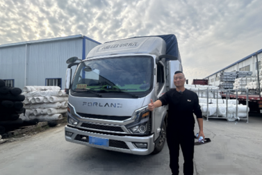 阮师傅与时代领航大G-F28T气体机的半月万公里运输路