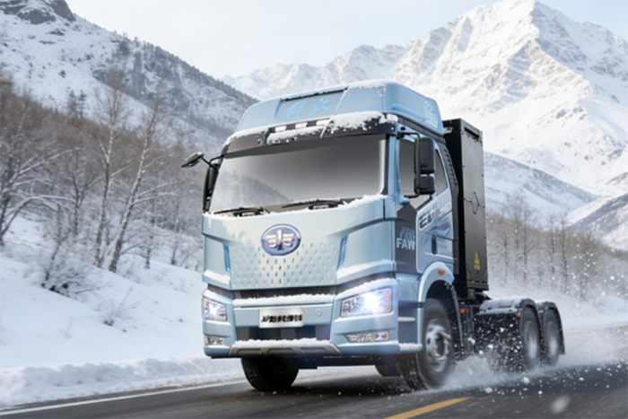 解放卡车J6P复合换电牵引车：让运输，更从容