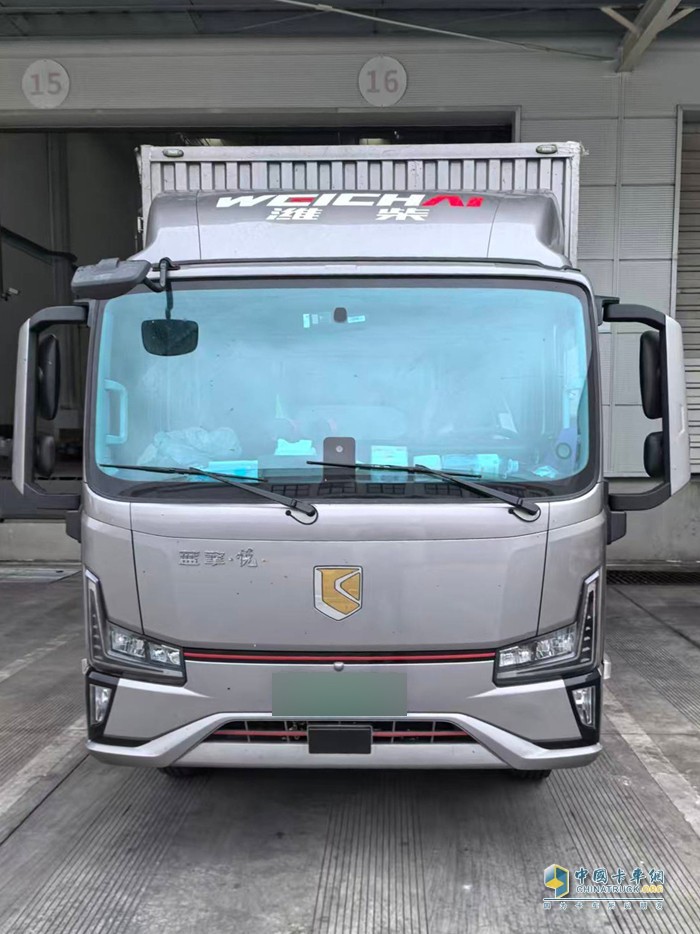 往返珠三角，日行四百公里：一位灯具配送师傅的蓝擎X7电驱成本账