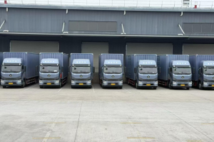 批量交付彰显品牌硬实力 欧航 R系列超卡开启城际快递高效创富新篇章