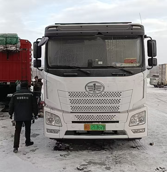 一汽解放昌吉联强服务站暴雪救援纪实