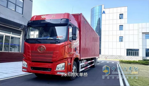 快递“百米赛道”，解放大单桥载货显身手