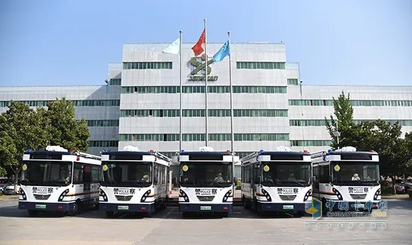 森源鸿马5台移动警务室发往福建：构建平安防线 零距离服务群众