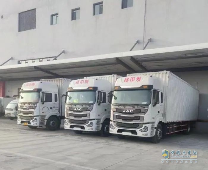 大单桥+极致节油 江淮格尔发成李师傅快递运输首选车