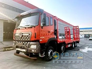 随州区域东风天龙&天锦系列平板车新品上市现场签约110辆，发布会圆满成功‌