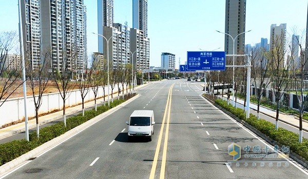 福田卡文乐福：解锁城配“新玩法”，女司机百公里场景实测