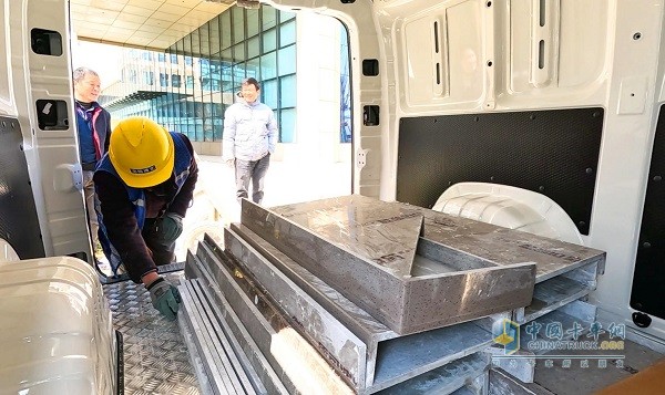 福田卡文乐福：解锁城配“新玩法”，女司机百公里场景实测