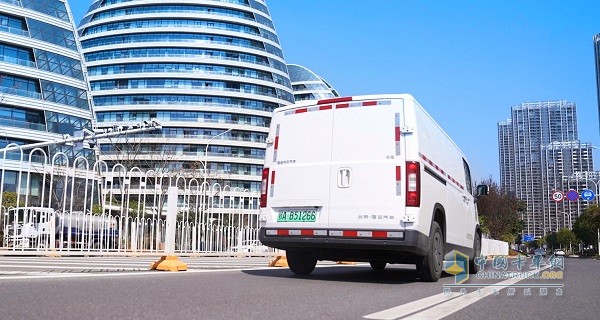 福田卡文乐福：解锁城配“新玩法”，女司机百公里场景实测