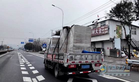 驾驭高效与舒适并进：欧马可X如何定义城配物流新标杆