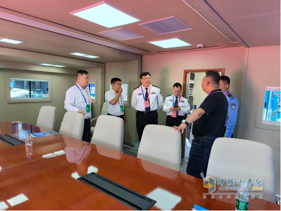 森源鸿马闪耀第十二届警用装备博览会：诠释“移动通信指挥车平台智能制造者”实力