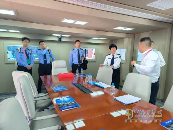森源鸿马闪耀第十二届警用装备博览会：诠释“移动通信指挥车平台智能制造者”实力