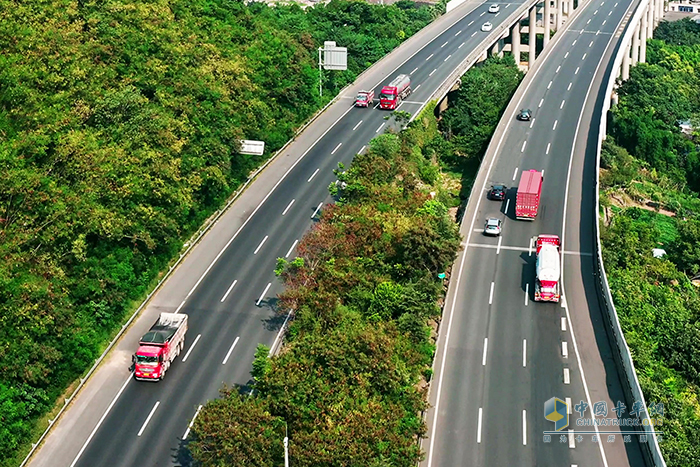 京东继续增持德邦股份94.22万股