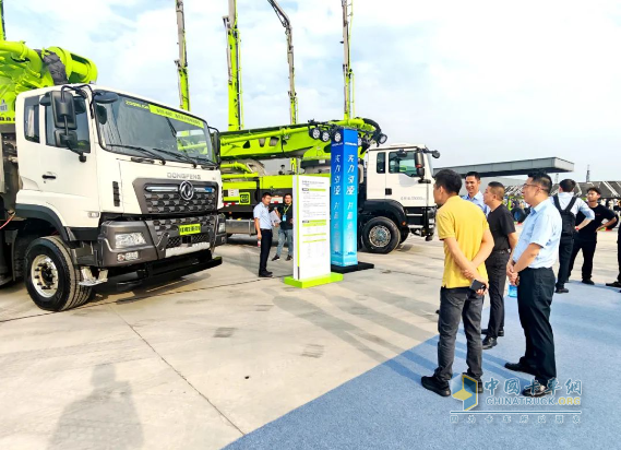 东风商用车&中联重科：实力引凌 共赢未来