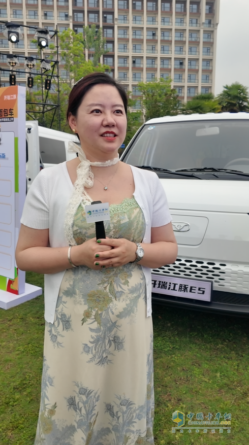 开瑞江豚E5客运版：芜湖农场主周露露的"全能伙伴"