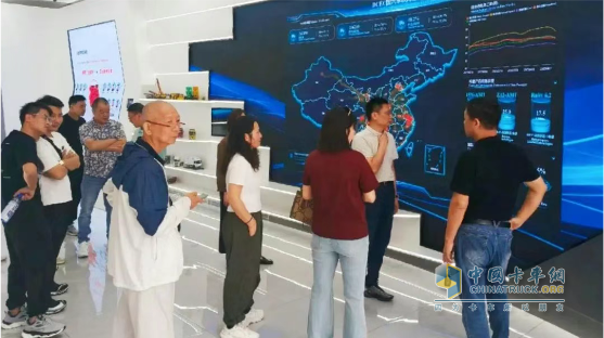 百城联动 百场盛会 东风康明斯发财机持续引爆市场热潮