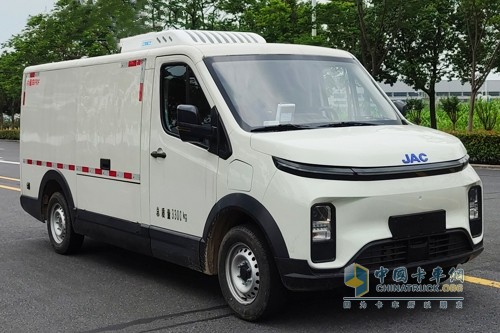 Van宝路冷藏车：城配冷链“掘金”利器，无惧“三高”挑战