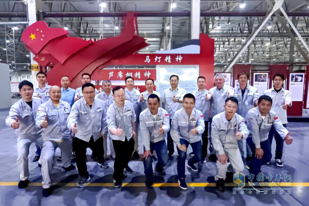 东风商用车：大师级“碰撞”，会有怎样的火花