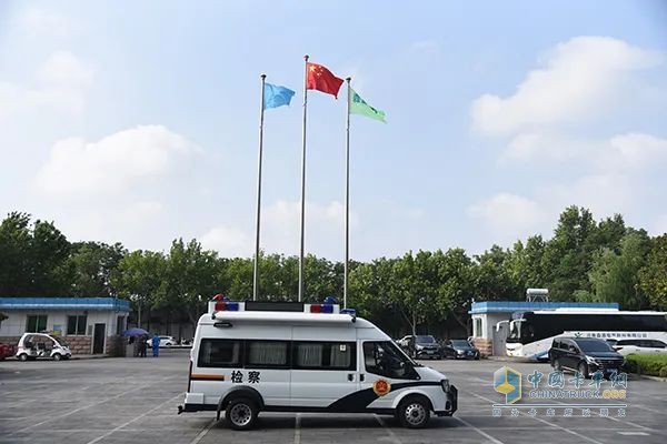 森源鸿马检察宣传车发往内蒙古 赋能边疆法治宣传新征程