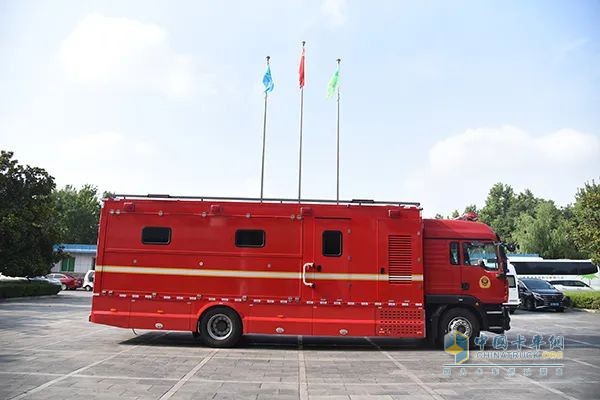 森源鸿马净水车发往四川—为蜀地供水保障添 “硬核” 力量