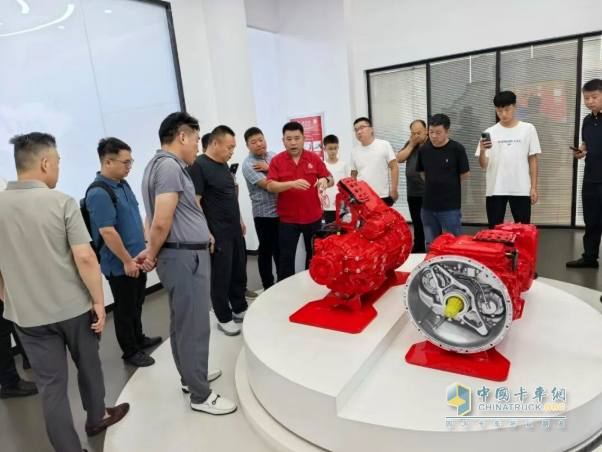 燃情八月，东风康明斯 “百城联动 百场巡礼” 终端行动持续升温