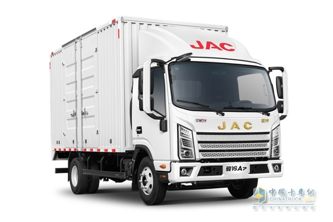 全场景覆盖+官方认证二手车，江淮1卡构建高保值良性生态